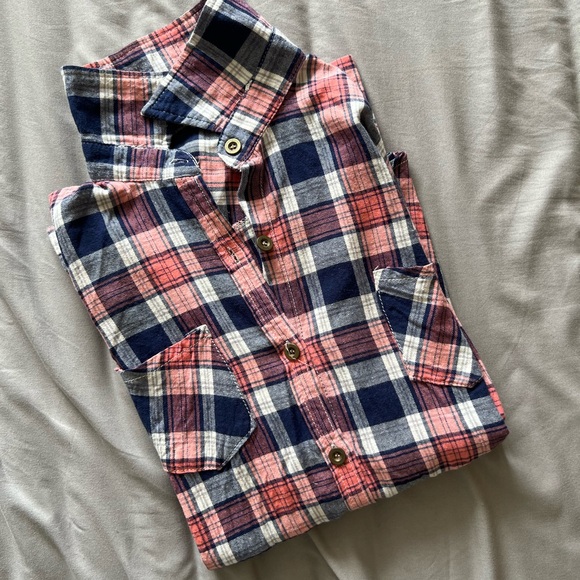 Cotton button down shirt in size small - Picture 5 of 6